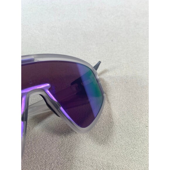 Oakley Latch Panel Sunglasses OO9404-0235 Matte Clear Prizm Violet w/Pouch - Picture 11 of 11